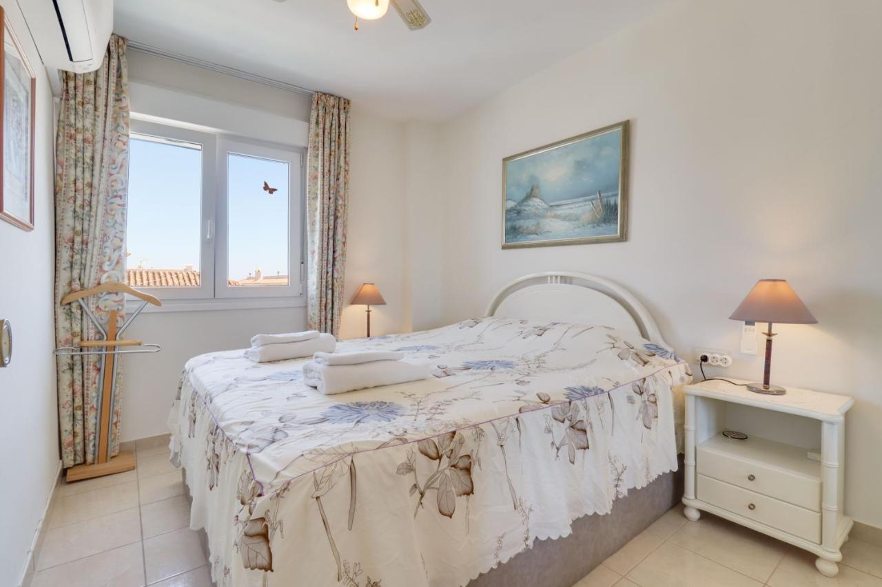2 Bedroom In Parador نيرخا المظهر الخارجي الصورة